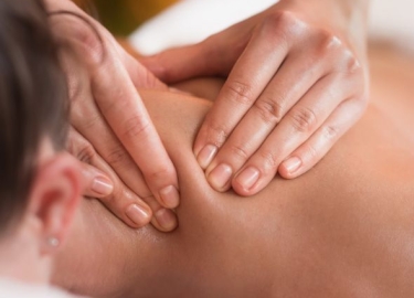 Massage Cổ Vai Gáy